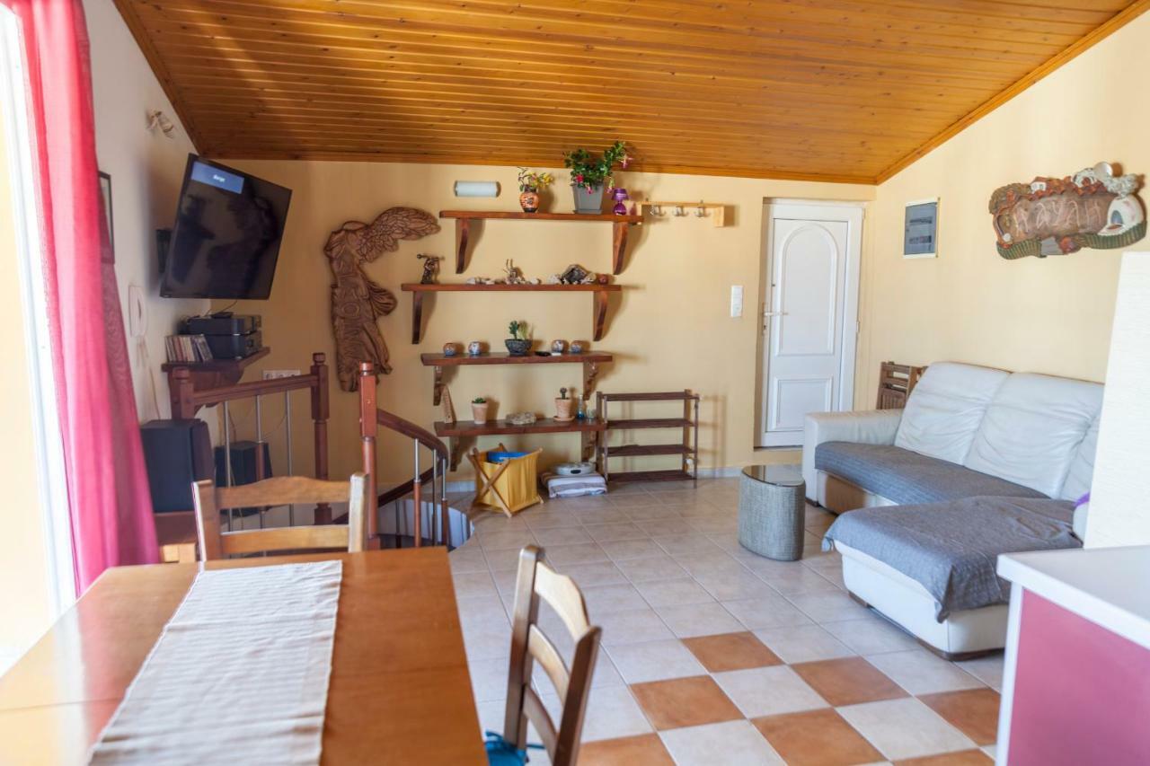 Attic Anemoessa Appartement Alexandroupolis Buitenkant foto